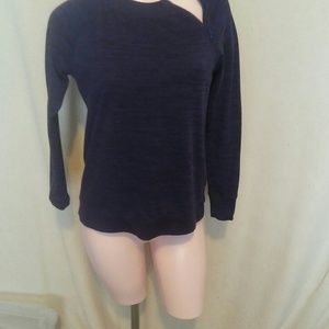 Long sleeve pull over shirt. Bought from Cabelas